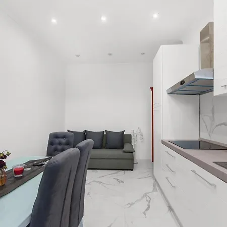 Apartment Joakim Platz Porec